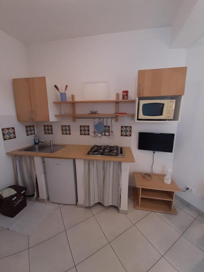 Il Cortile Di Eolo Lägenhet Marettimo Exteriör bild